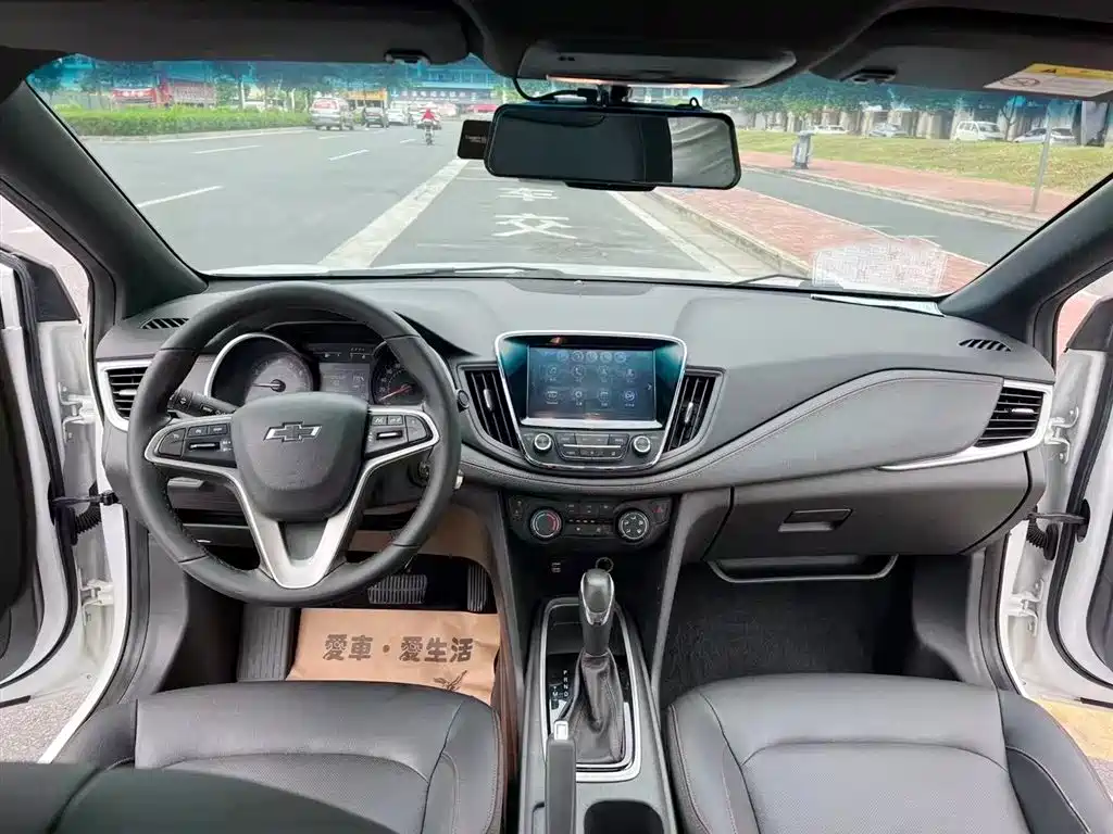 Chevrolet Monza 2020 Mild Hybrid RS 330T Automatic Smooth Edition фото 4