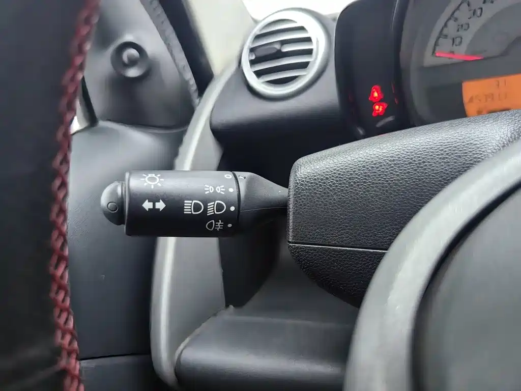 smart fortwo 2013 2012 1.0 MHD Hardtop Standard