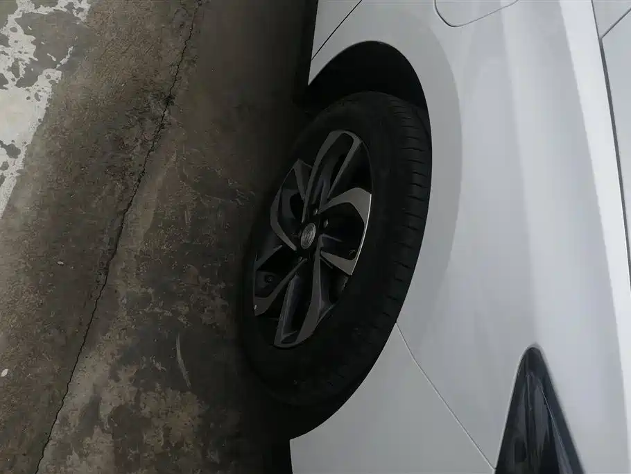 BUICK SLIGHTLY BLUE 6