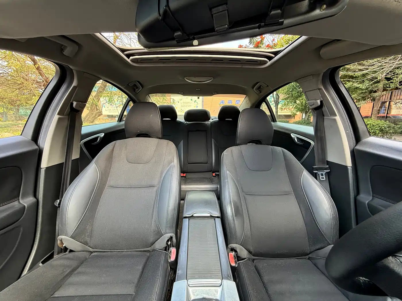 Photo 10 - Volvo S60