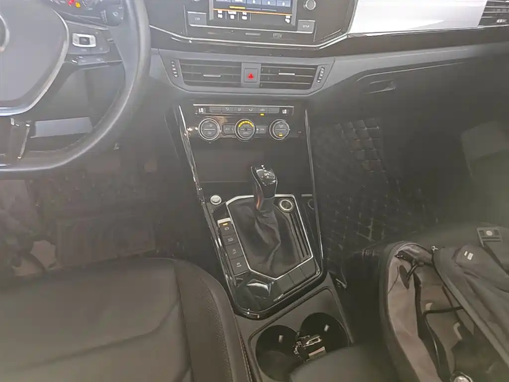 Volkswagen Tayron 2019 330TSI 2WD Luxury China VI фото 14