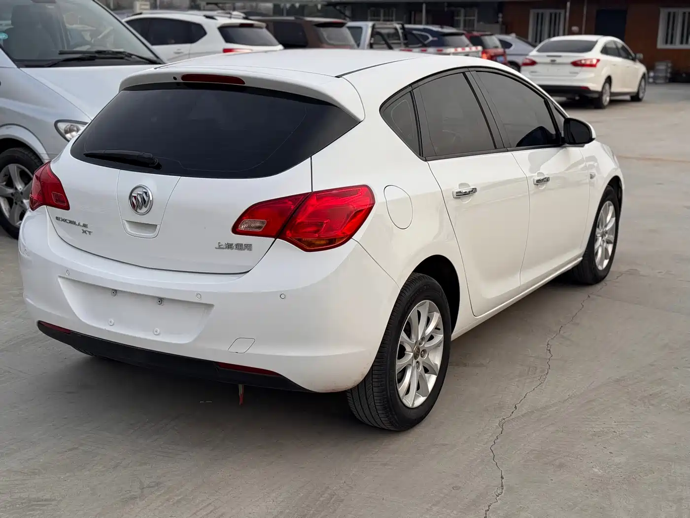 Buick Excelle 2013 Model XT 1.6L Automatic Fashion фото 7
