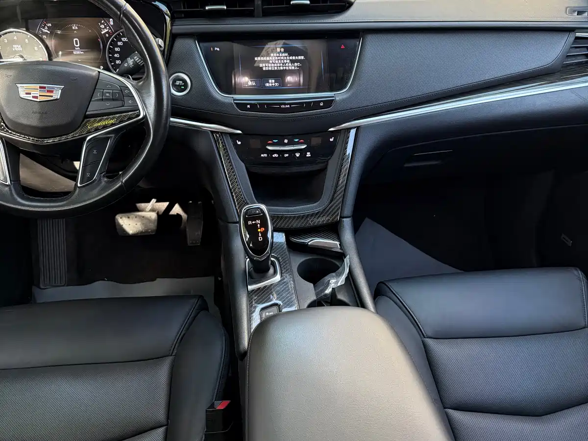 Cadillac XT5 2018 28T 4WD Luxury фото 10