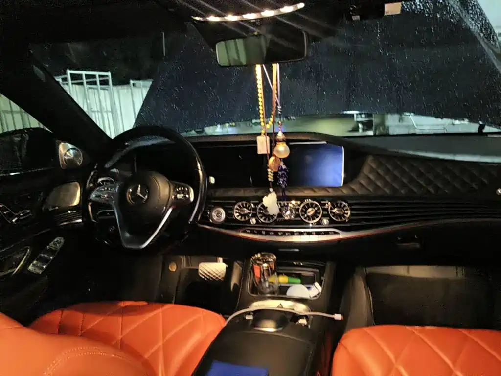 Фото 12 - Mercedes-Benz S-Class