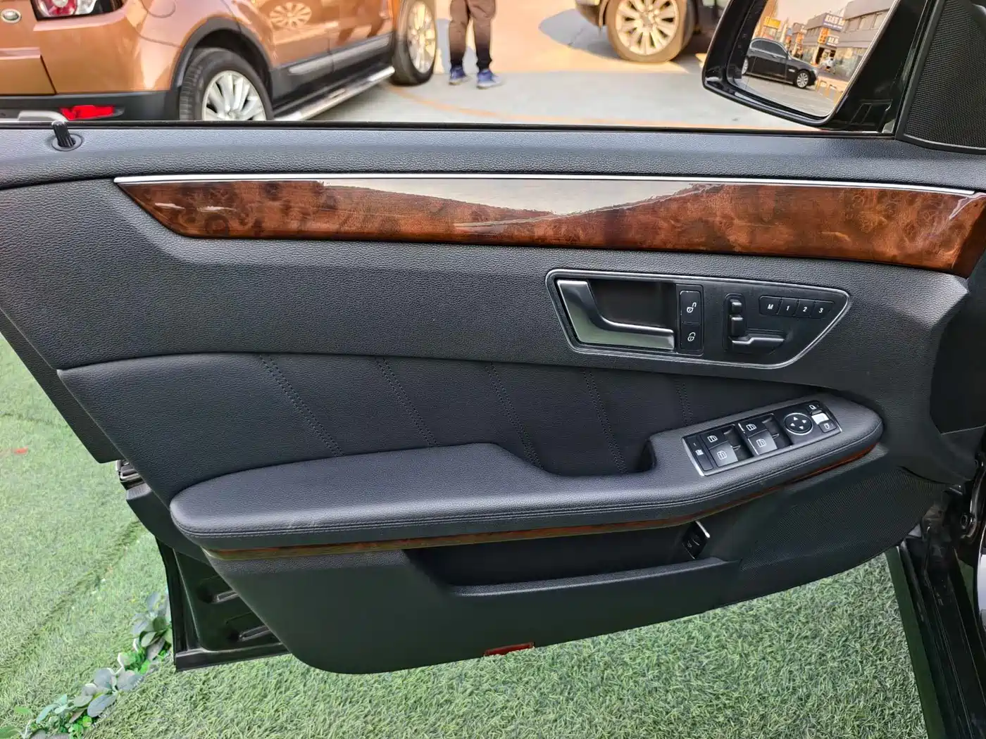 Mercedes-Benz E-Class 2012 E 200 L CGI Elegance фото 7