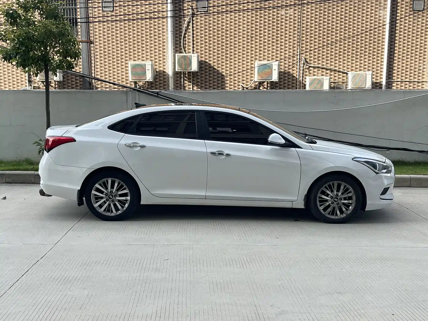 Hyundai Mistra 2017 1.8L Automatic Smart GLS (China V) фото 2