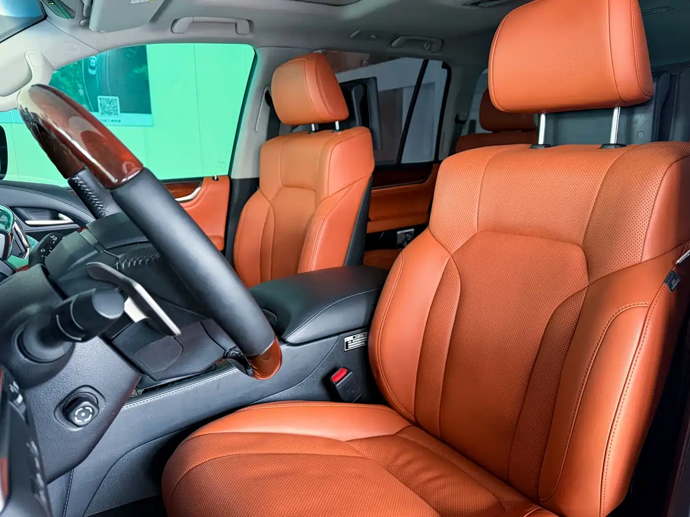 Lexus LX 2019 570 Dynamic Luxury Edition фото 8
