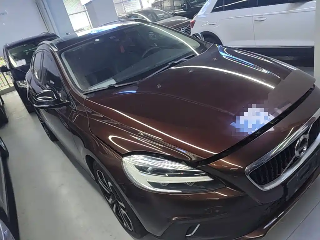 Volvo V40 2018 2017 Cross Country T3 Inscription