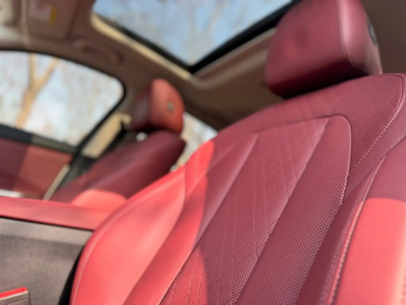 BMW 3 Series 2024 320i M Sport Package фото 13