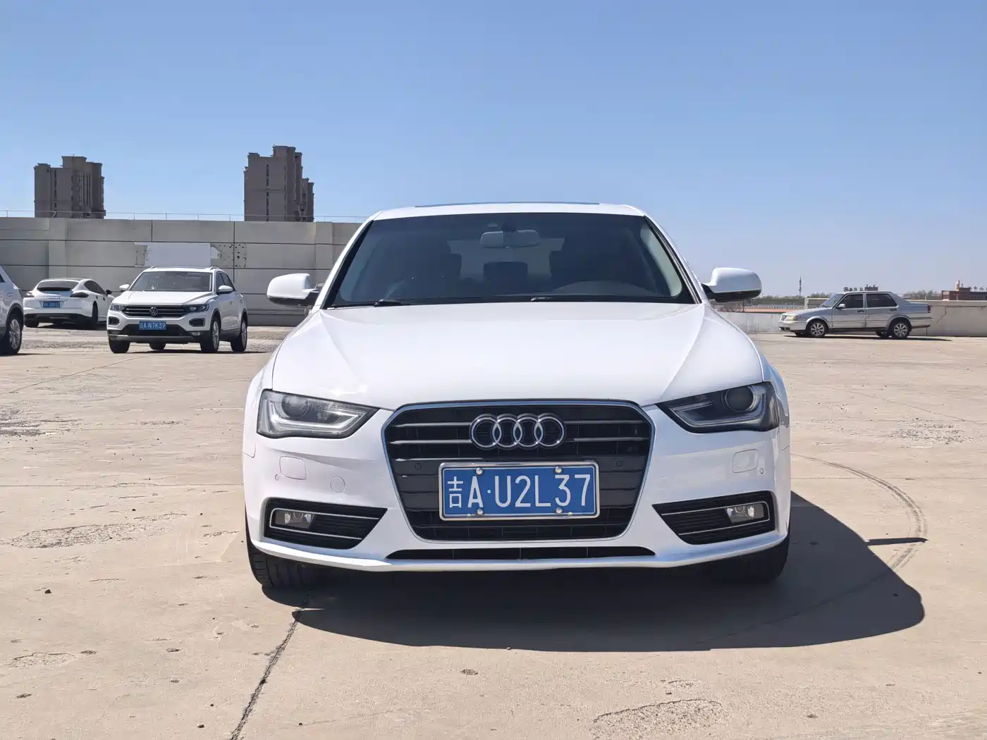 Audi A4L 2013 35 TFSI Automatic Standard фото 2