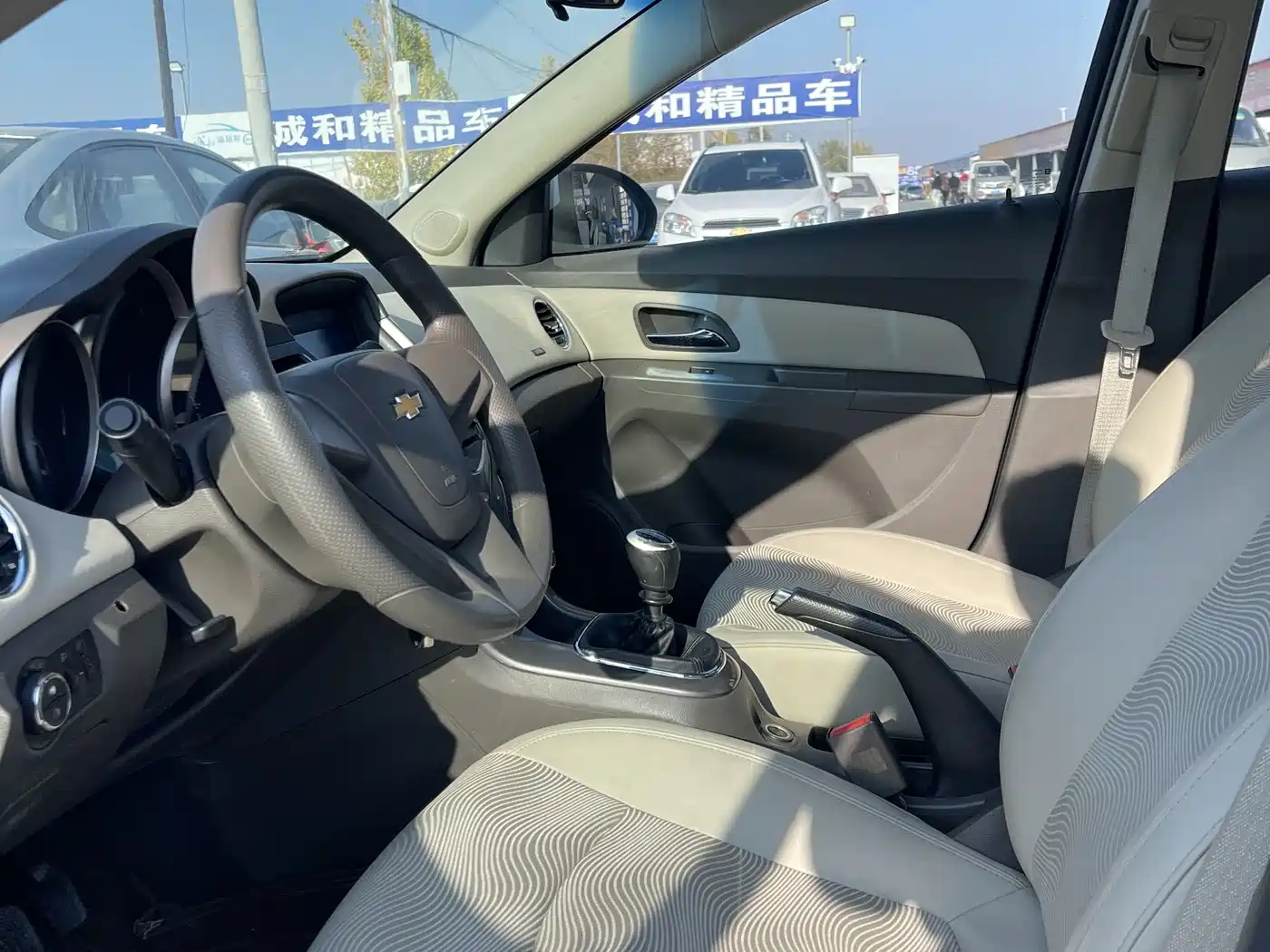 Chevrolet Cruze 2015 1.5L Classic SE MT фото 4