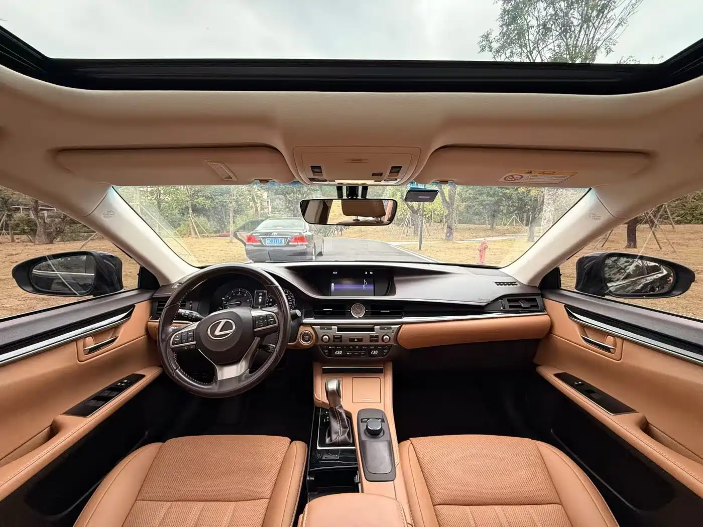 Lexus ES 2015 200 Elite Edition фото 5