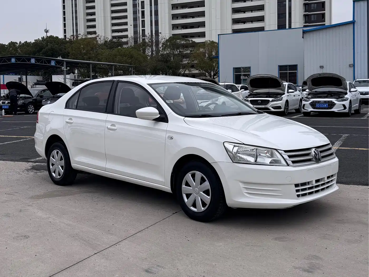 Volkswagen Santana 2013 1.6L Automatic Trend Edition фото 3