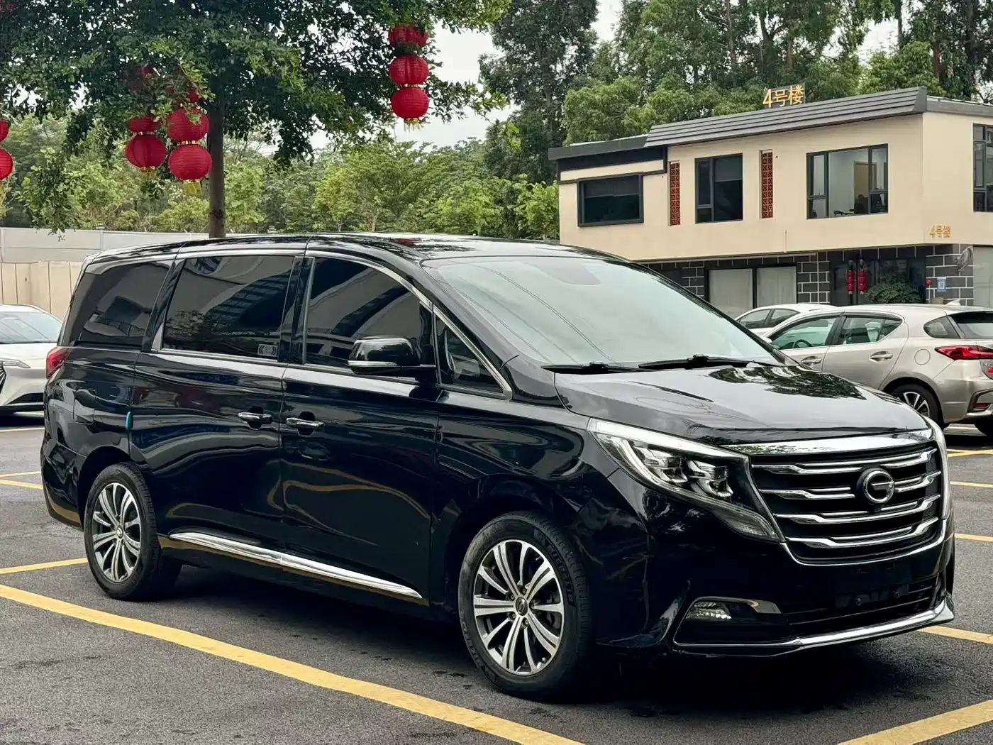 GAC Trumpchi Trumpchi M8 2018 320T Premium Edition фото 3