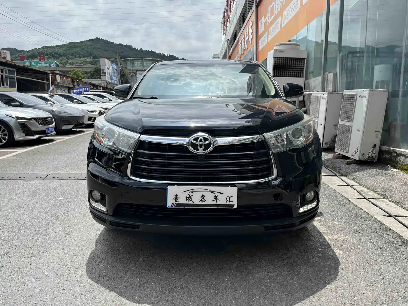 Toyota Highlander 2017 2.0T 2WD Elite 5-Seater фото 2