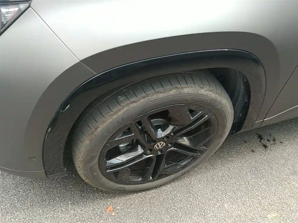 Volkswagen Teramont 2025 Teramont Pro 450TSI 4WD Summit Edition фото 23