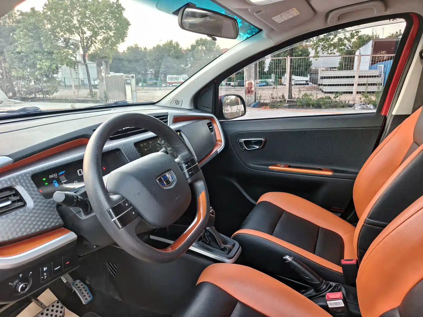 Geely Yuanjing X1 2018 2017 1.3L Auto Player Edition
