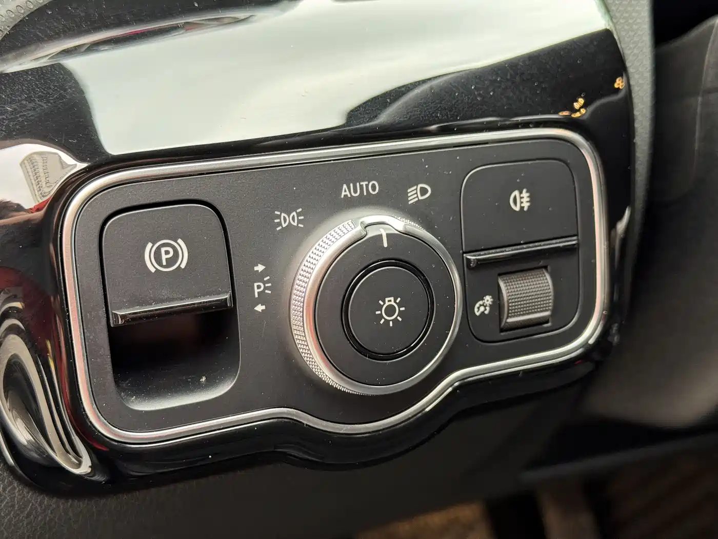 Mercedes-Benz A-Class 2021 A 200 L Sport Sedan Fashion Edition фото 9