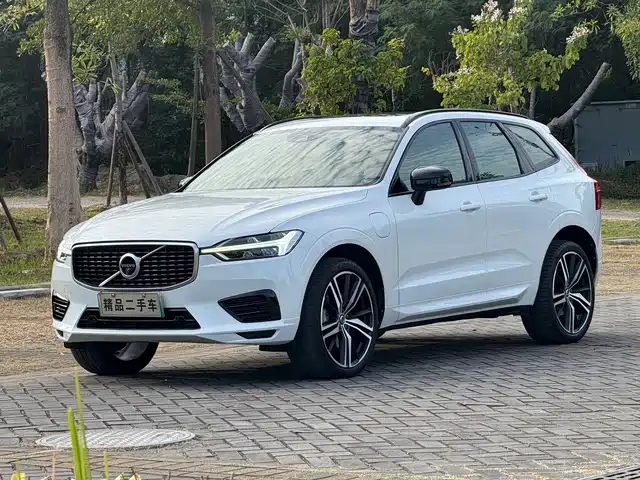 VOLVO XC60 PLUG IN HYBRID