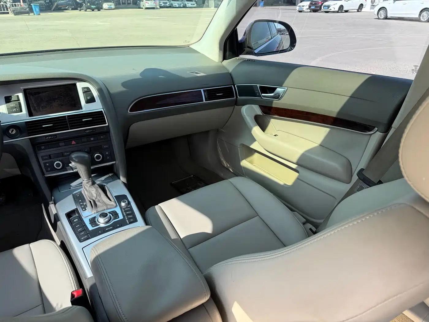 Audi A6L 2011 Model 2.0 TFSI Auto Standard фото 18