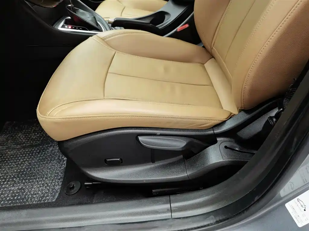 Buick Excelle 2018 18T Automatic Flagship фото 20
