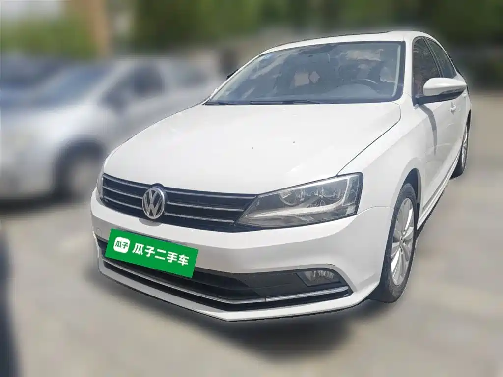 Volkswagen Sagitar 2015 1.6L Automatic Comfort