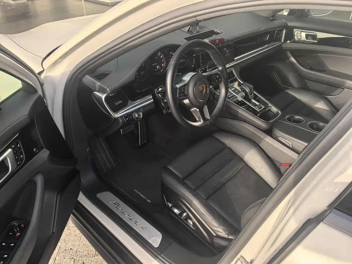 PORSCHE PANAMERA NEW ENERGY