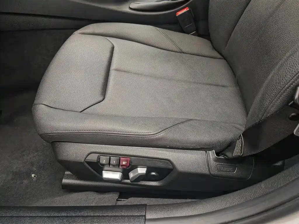 BMW 3 Series 2017 320Li M Sport фото 20