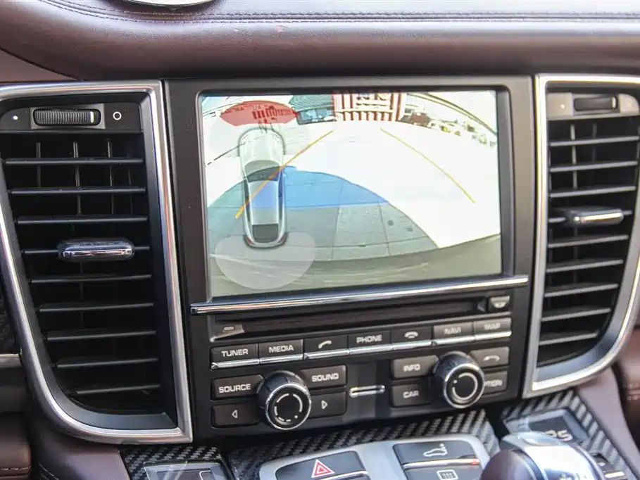 Porsche Panamera 2014 Panamera 3.0T фото 20