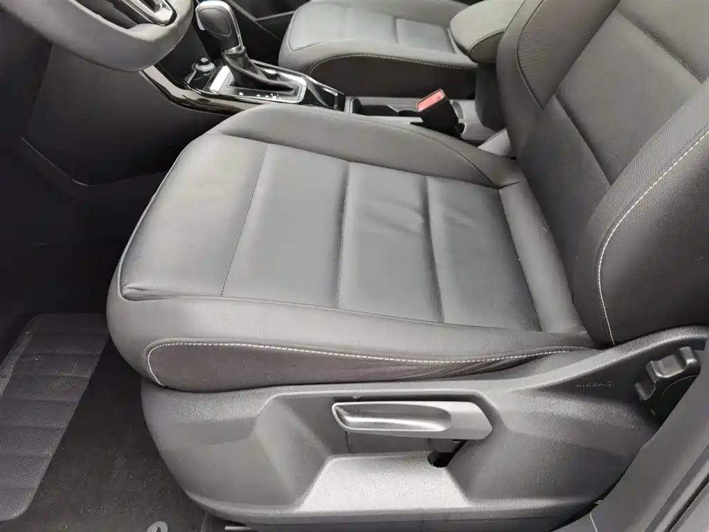 Volkswagen T-ROC 2021 280TSI DSG 2WD Comfort Connected фото 20