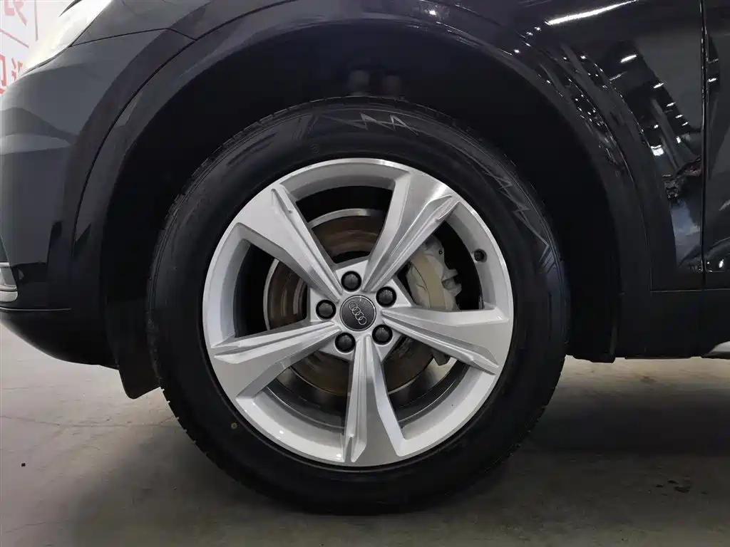 Audi Q5L 2020 Facelift 40 TFSI Honor Progressive фото 17