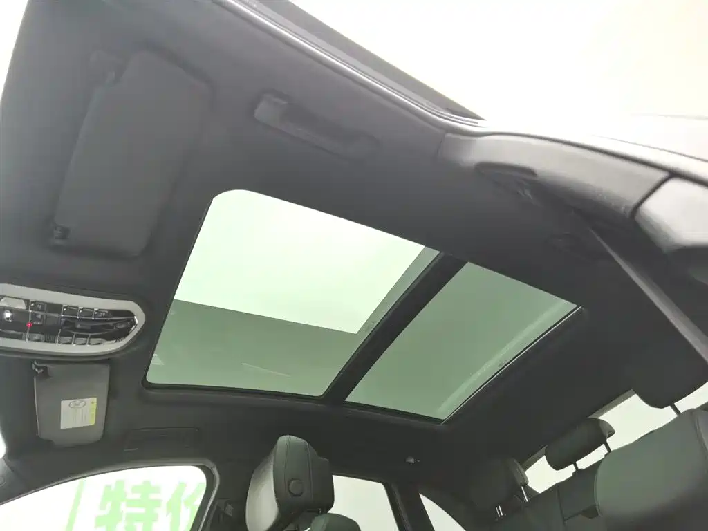 Porsche Macan 2017 Macan 2.0T фото 14