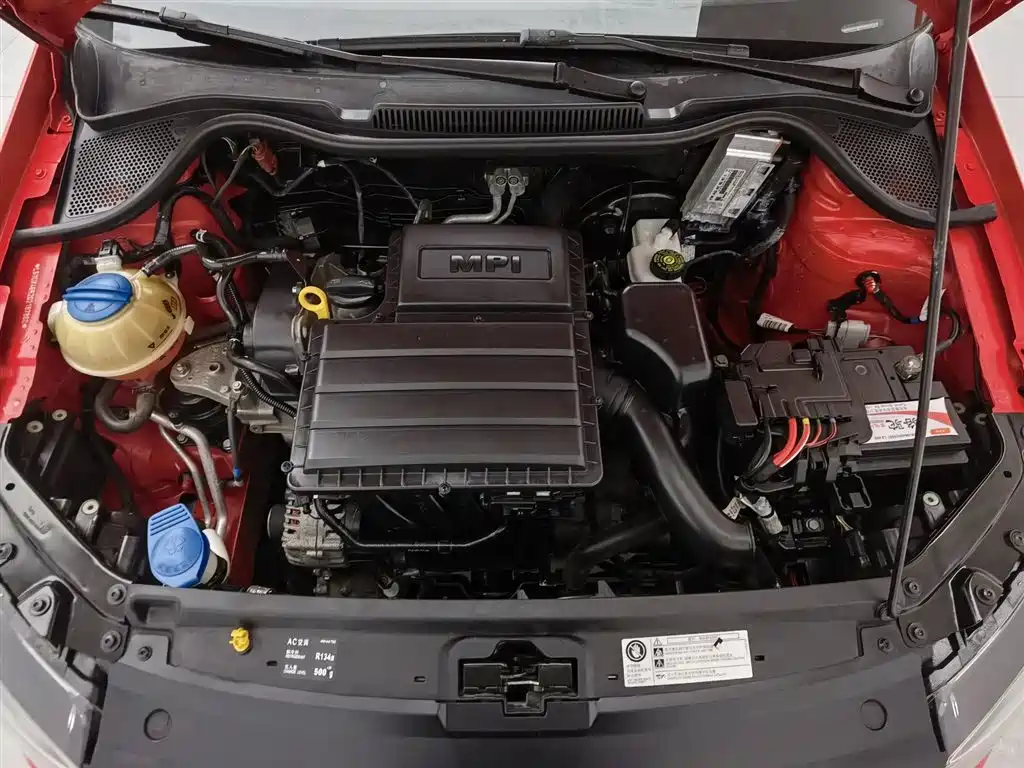 Volkswagen Polo 2016 1.4L Manual Trend фото 6