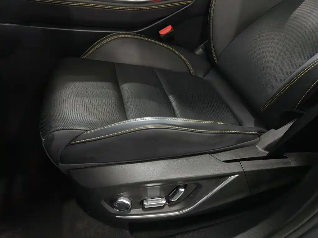Lynk & Co 01 2024 2.0TD 2WD Global Pro фото 20