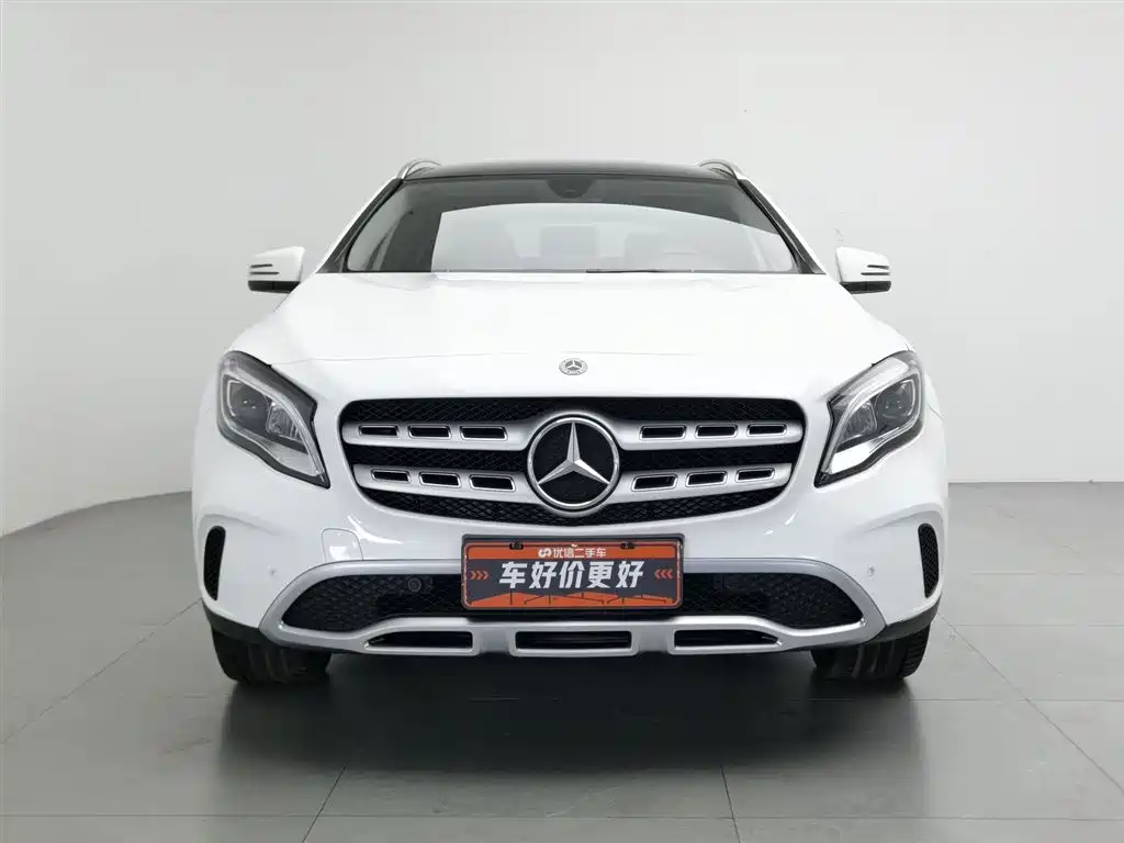 Mercedes-Benz GLA 2017 GLA 200 Fashion фото 3