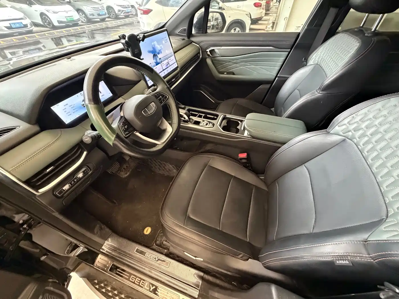 Geely Haoyue L 2025 2024 Model 2.0T DCT Premium