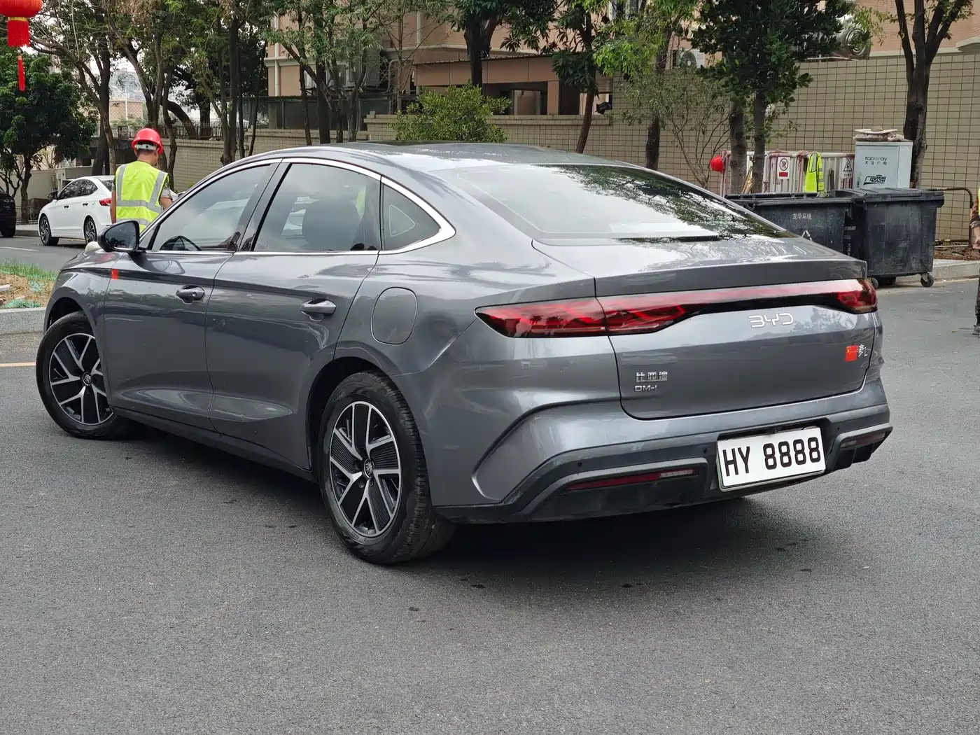 BYD Qin L 2024 DM-i 120KM Superior Edition фото 14