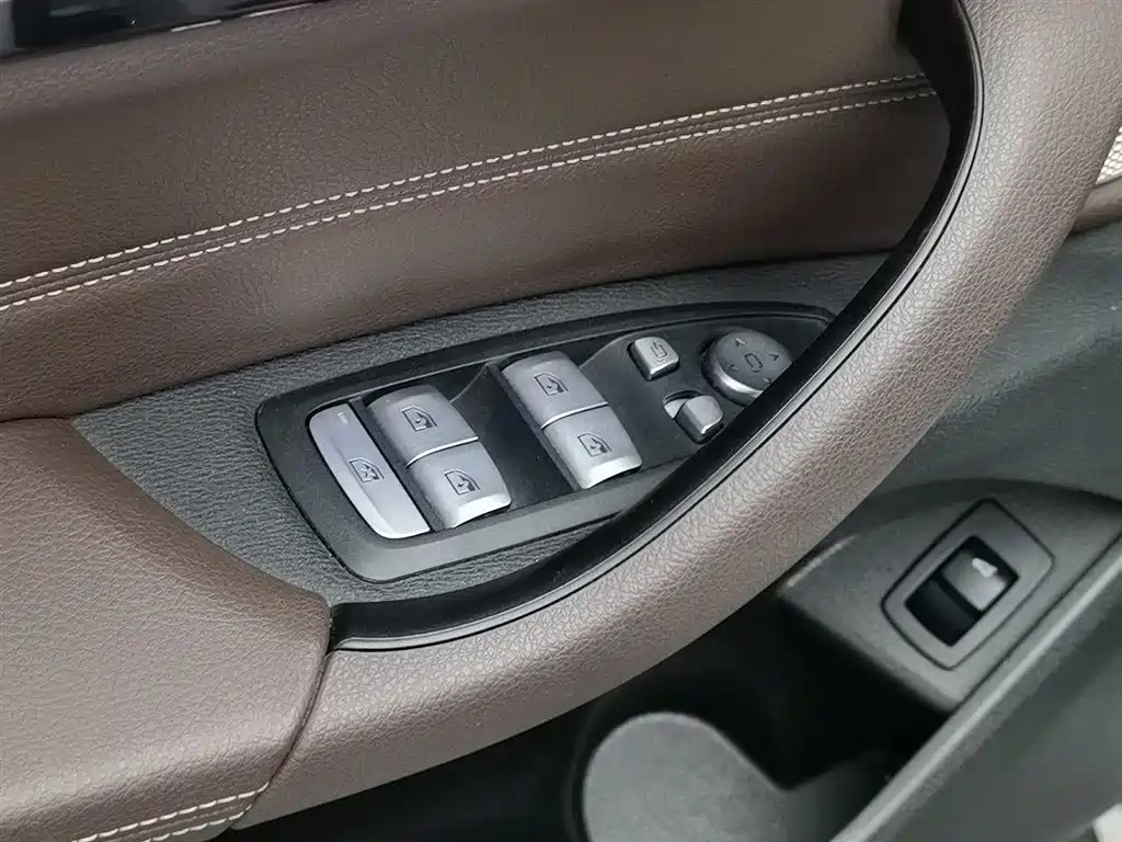 BMW X2 2021 sDrive25i Leading M Off-Road Package фото 9