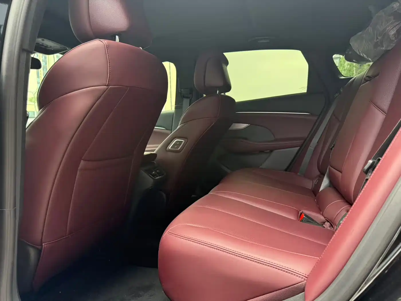 Buick LaCrosse 2025 Model 28T Platinum Edition фото 5