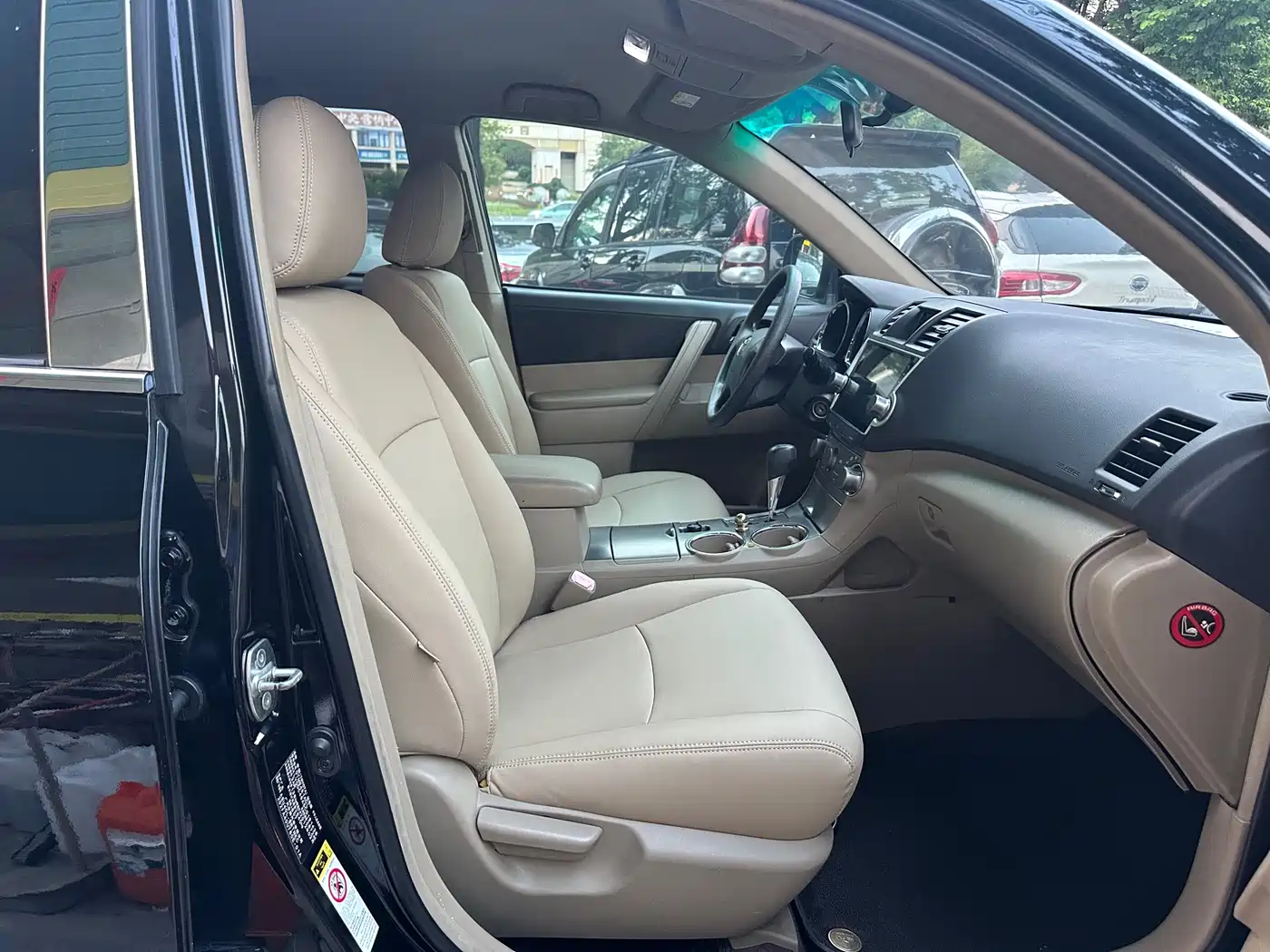 Toyota Highlander 2011 2.7L 2WD 7-seat Elite фото 7