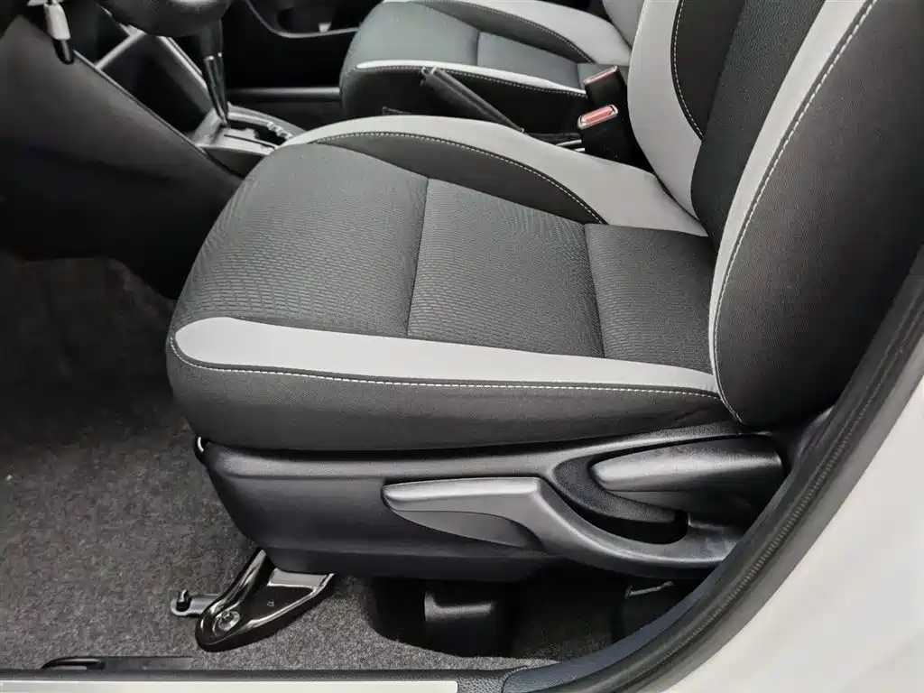 Toyota YARiS L Zhi Xuan 2021 1.5L CVT Leading Edition фото 20
