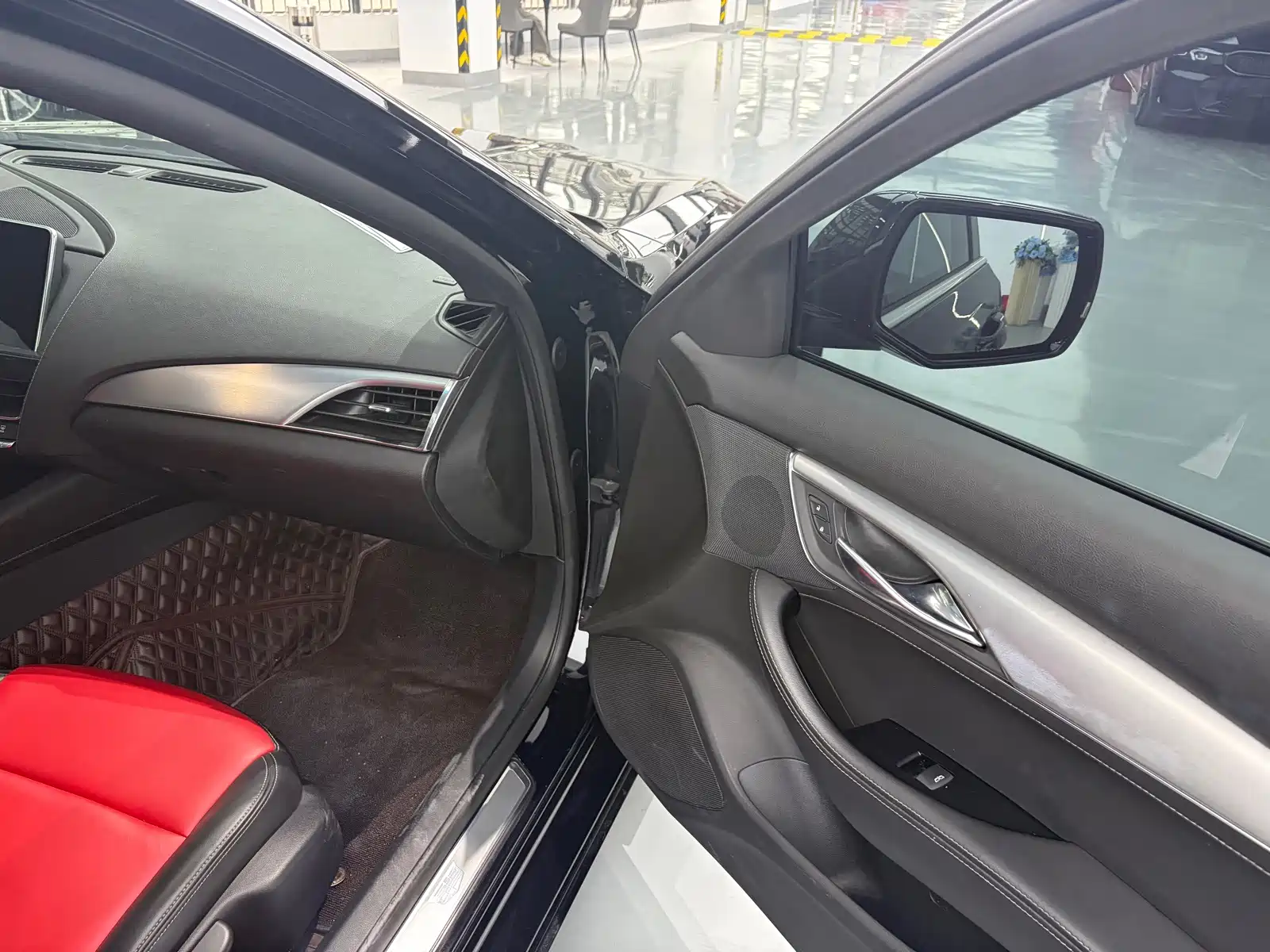 Фото 6 - Cadillac CT5
