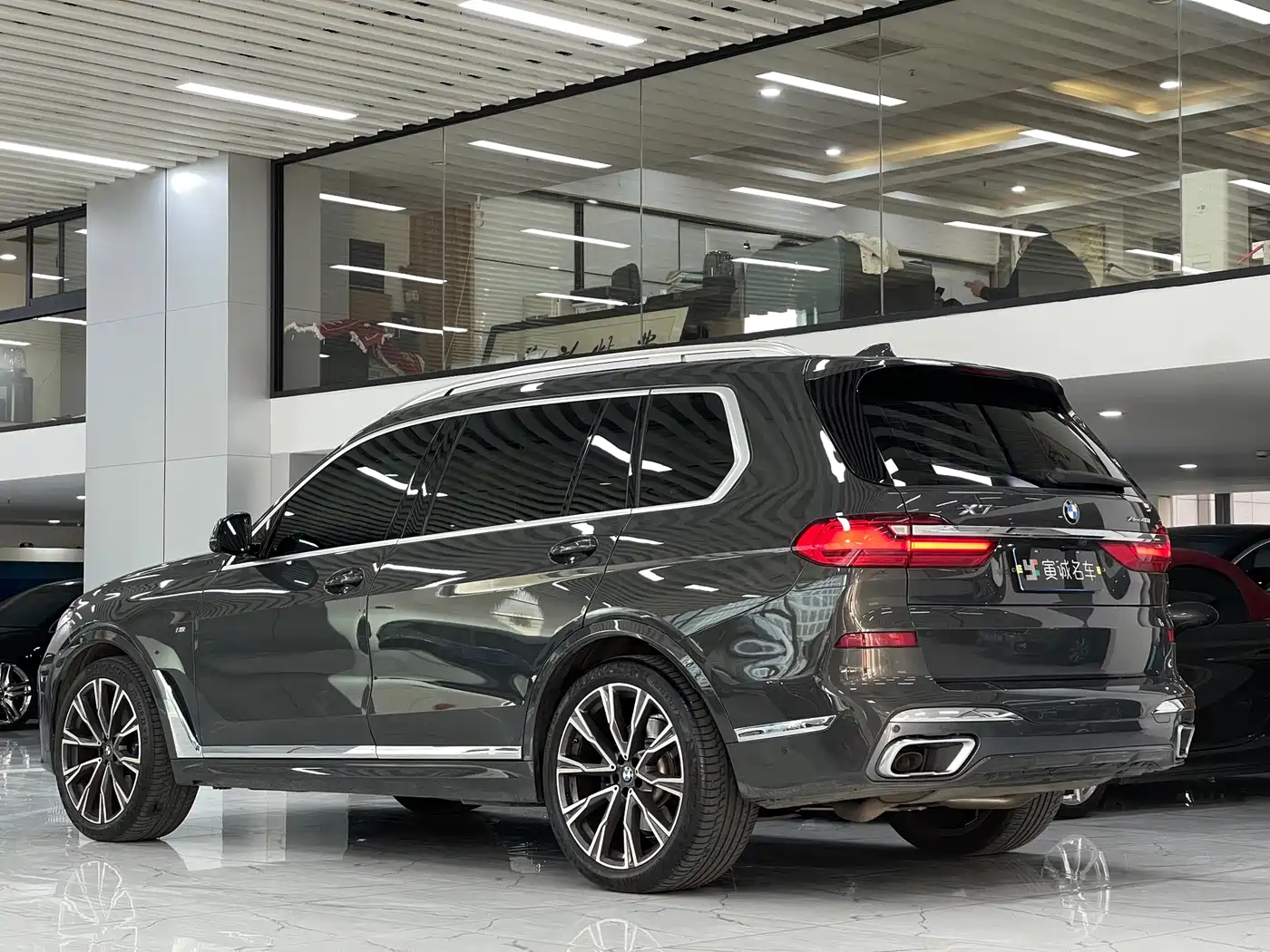BMW X7 2021 xDrive40i Executive M Sport Package фото 7