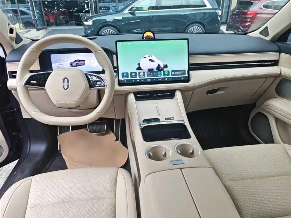 AITO Wenjie AITO M5 2025 Extended Range Ultra AWD фото 10