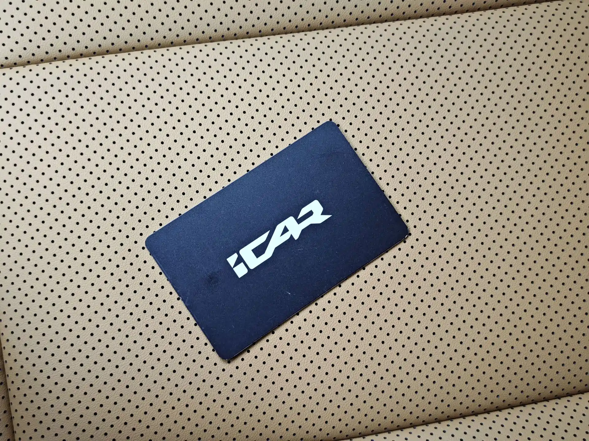 Фото 12 - iCAR V27