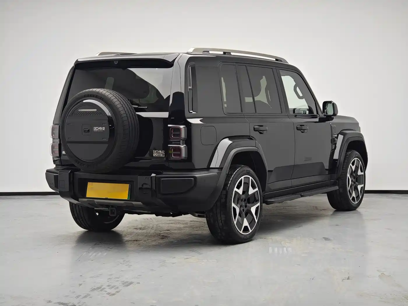 iCAR V27 2026 2026 200KM AWD Falcon 500