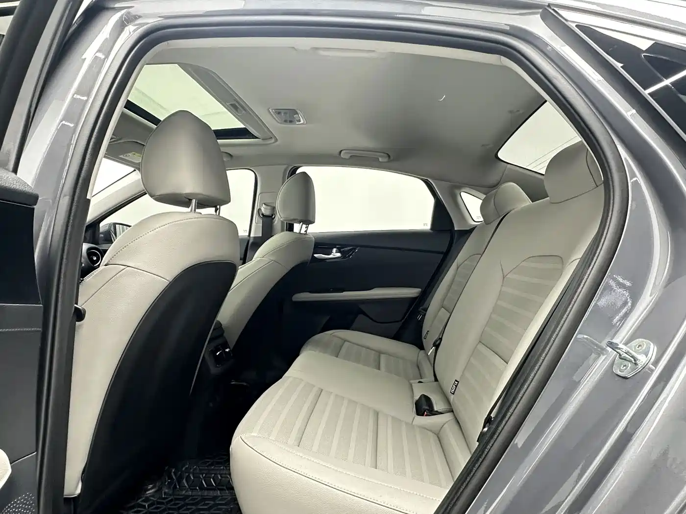 Kia K3 2024 2023 Model 1.5L CVT Luxury Edition