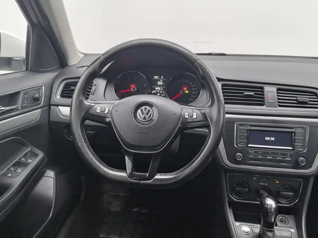 Photo 11 - Volkswagen Lavida Tour