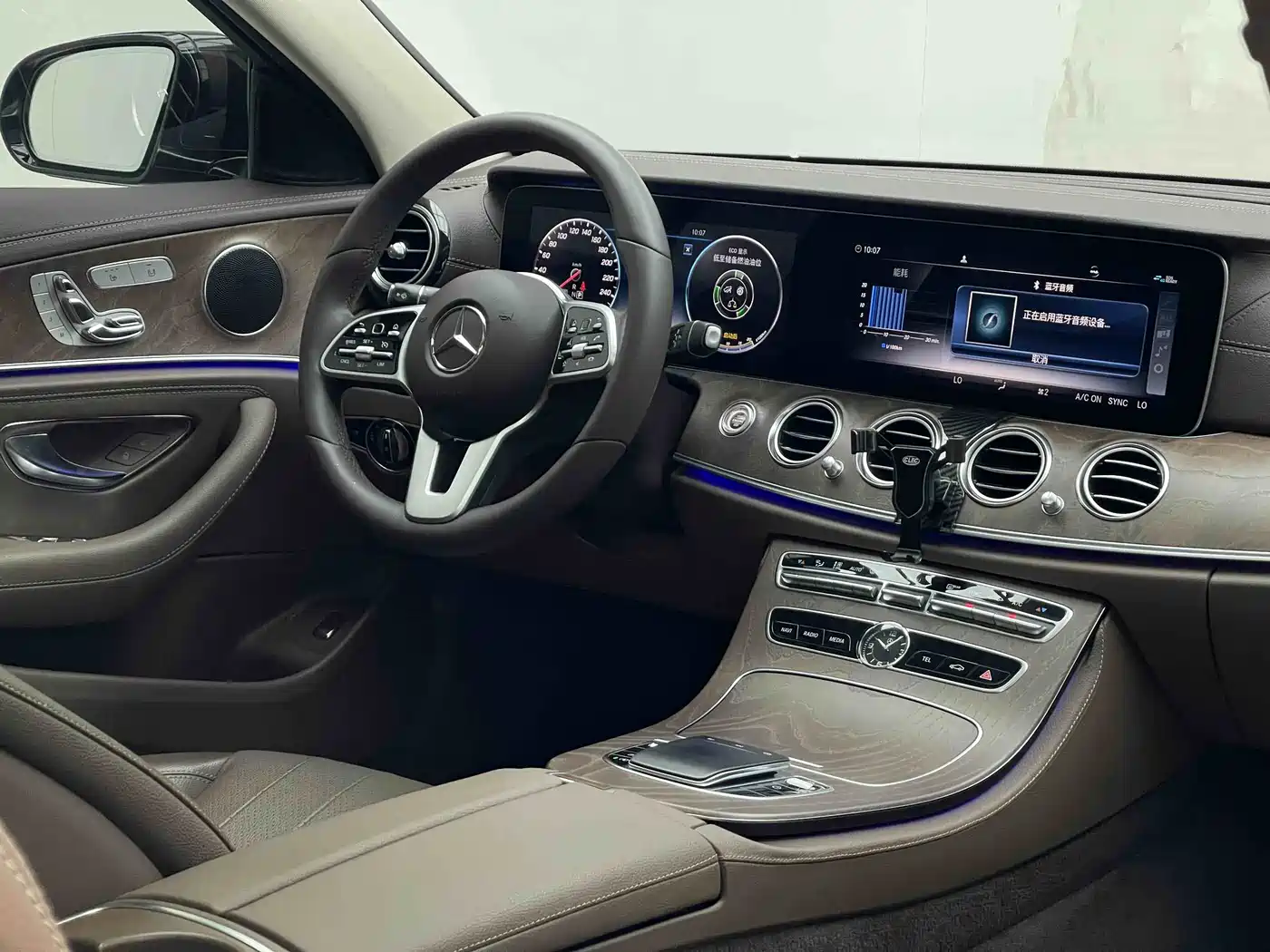 Mercedes-Benz E-Class 2019 E 300 L Fashion фото 12