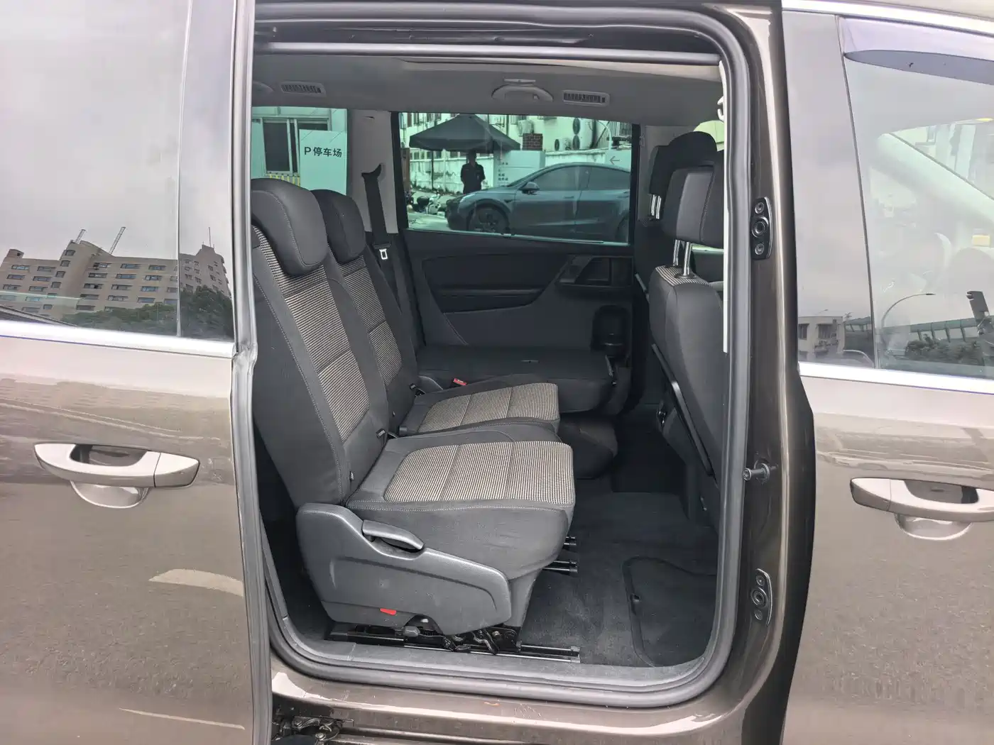 Volkswagen Sharan 2016 380TSI Comfort 7-seater фото 10